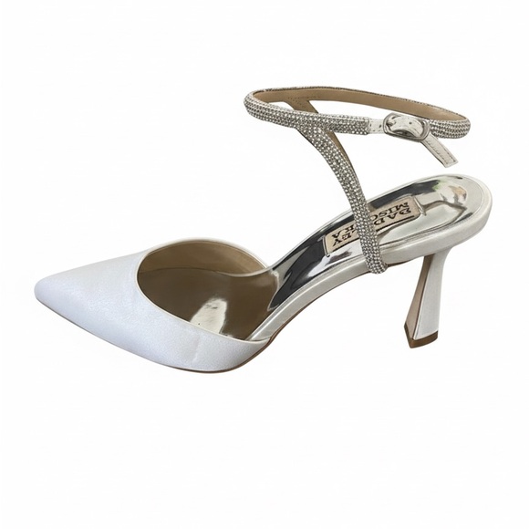 BADGLEY MISCHKA Kamilah White Women's Heels - Picture 2 of 6
